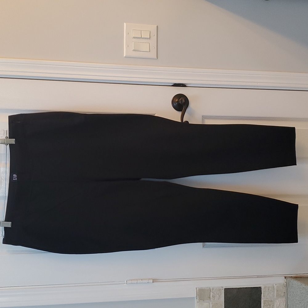 Brand new stretch Fit pant, with side zipper